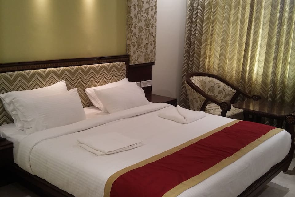 Deluxe AC Single Room